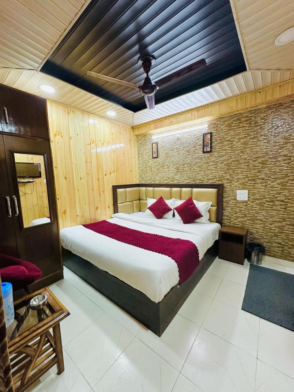 Hotel Avalanche Shimla Buitenkant foto
