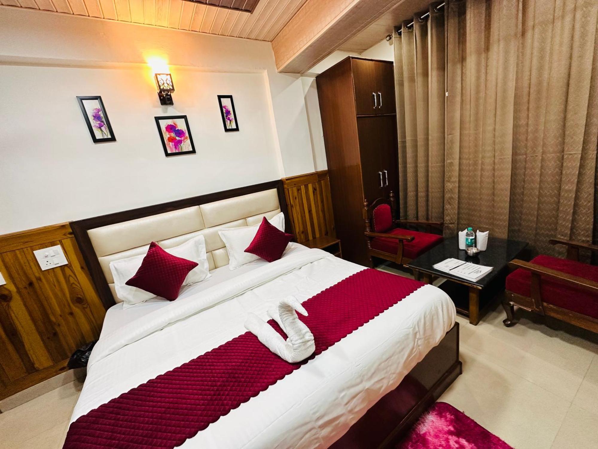 Hotel Avalanche Shimla Buitenkant foto