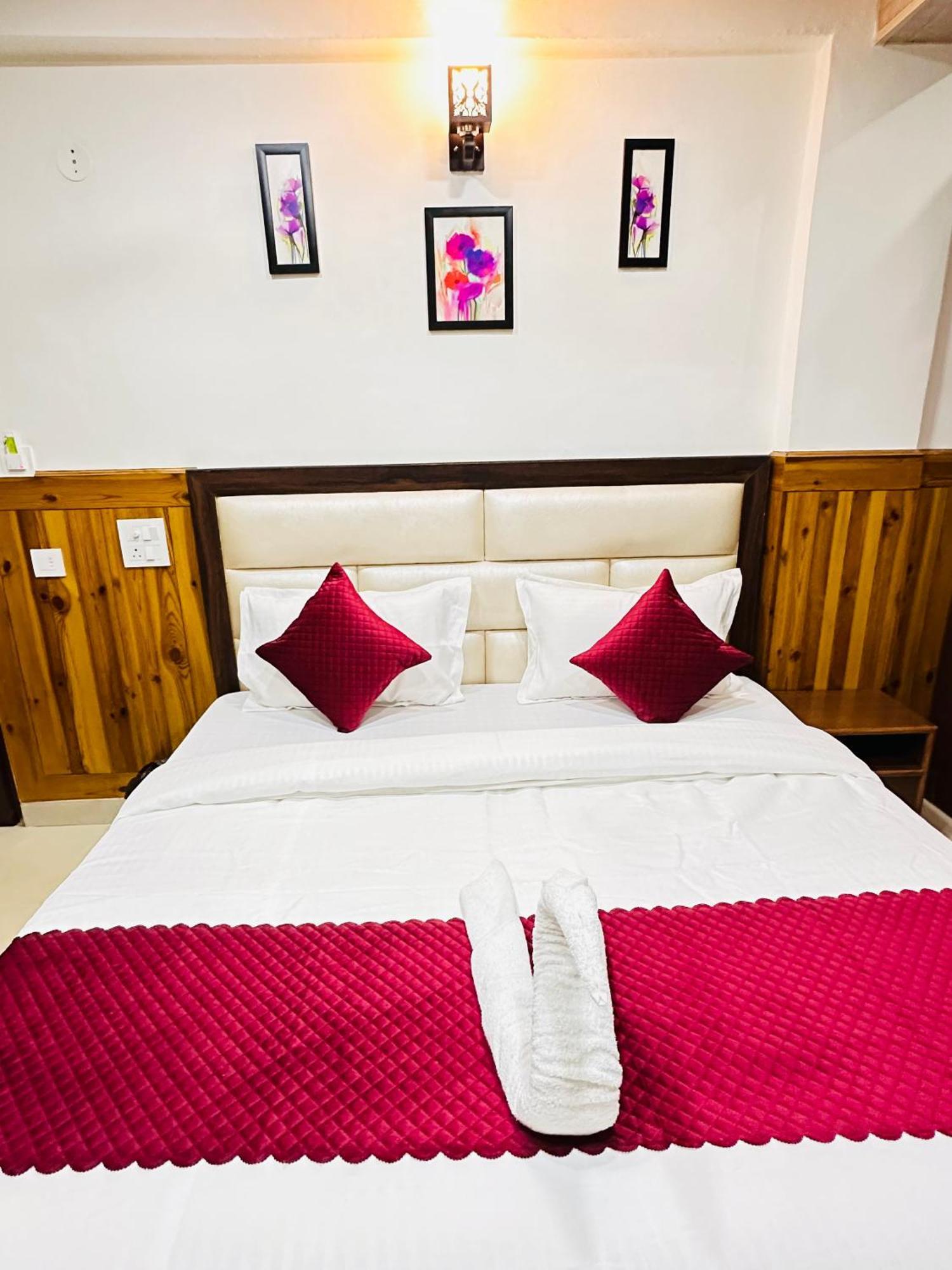 Hotel Avalanche Shimla Buitenkant foto